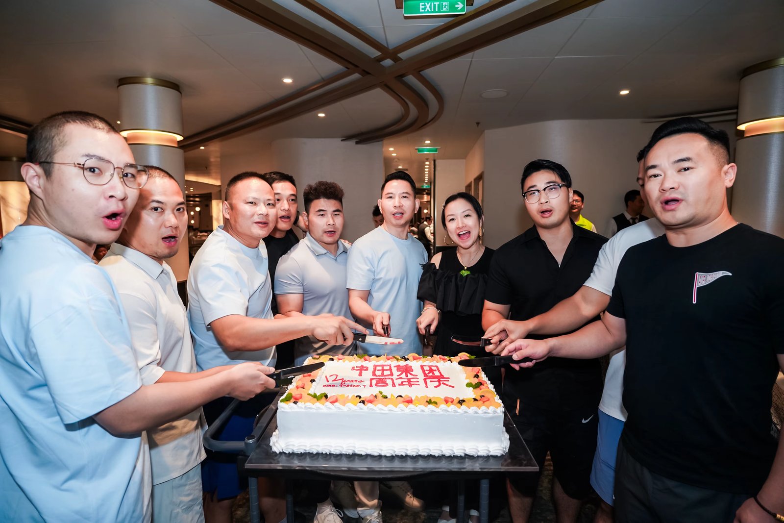 中田集团邮轮团建活动